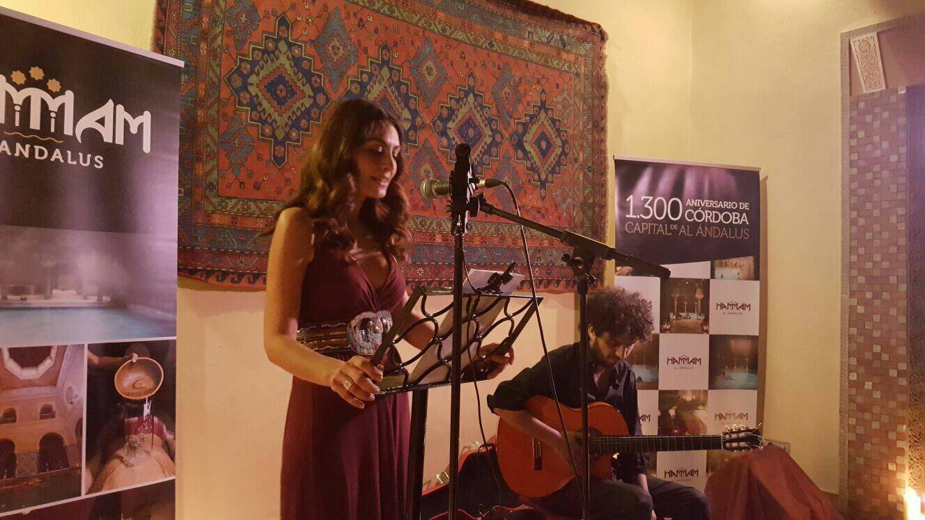 Bella Qurtuba, Felicidades.