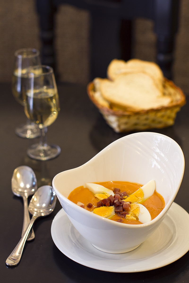 5 claves para saborear el mejor salmorejo cordobés, por Bodegas Mezquita